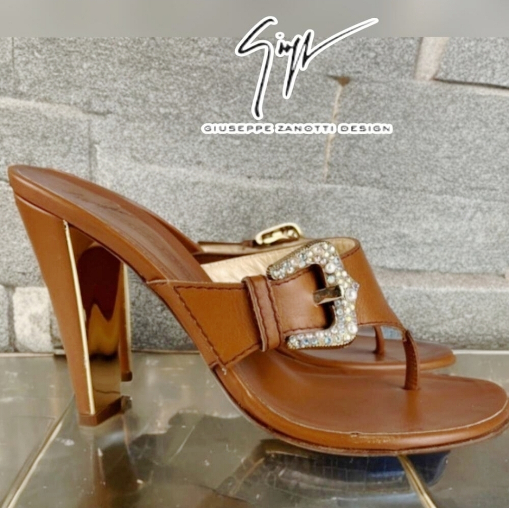 Vicini Giuseppe Zanotti NEW Italy Made Womens 8 B 38 Leather Heeled Thongs Shoes